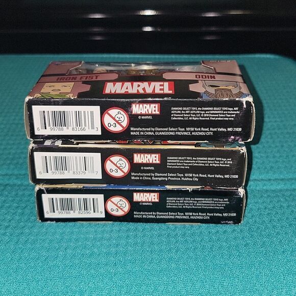 Avengers & Captain Marvel Minimates Bundle of 3 Sets w Figures & Accessories NEW - Picture 12 of 12